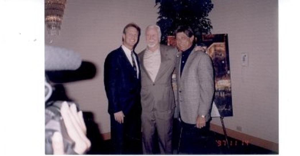 Happy Birthday Joe Namath. 1 of the nicest guys I have ever had the pleasure to spend time with. My dad is in middle. 