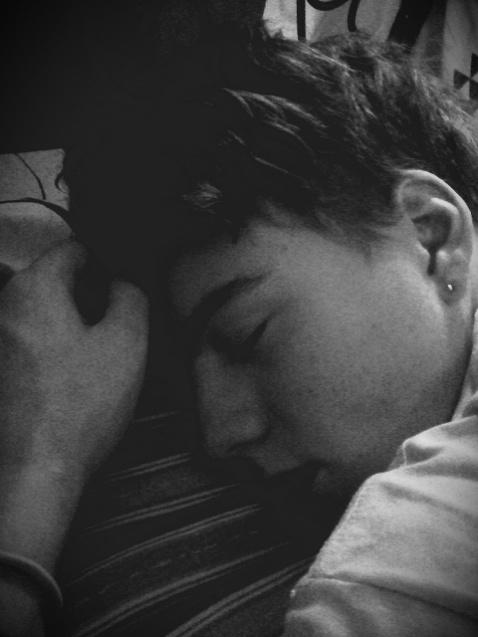 dayblanco6's tweet photo. HEDIONDO SE QUEDA DORMIDO #teamomucho http://t.co/sOnkeEwfwG