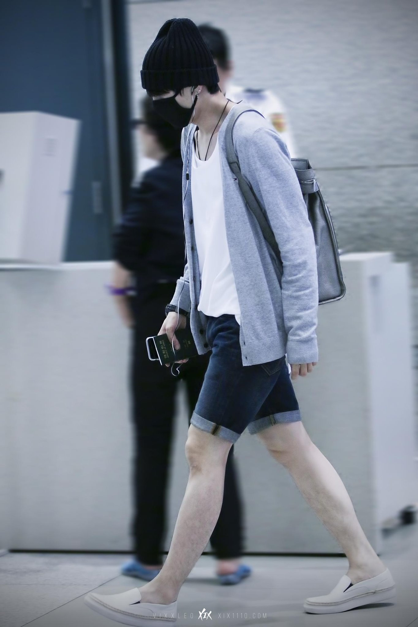 CGV9VF-U8AI17On.jpg:large