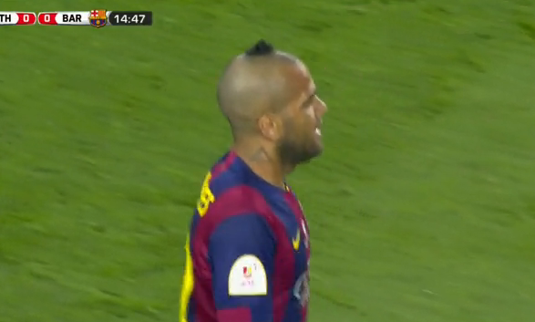 AliD1989's tweet photo. Just watched #Messi goal and it is incredible. More incredible, though, is Dani Alves' hair... http://t.co/CP5IFqAHMt