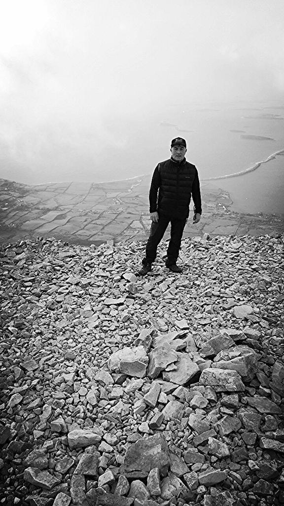 HikerSean tweet media