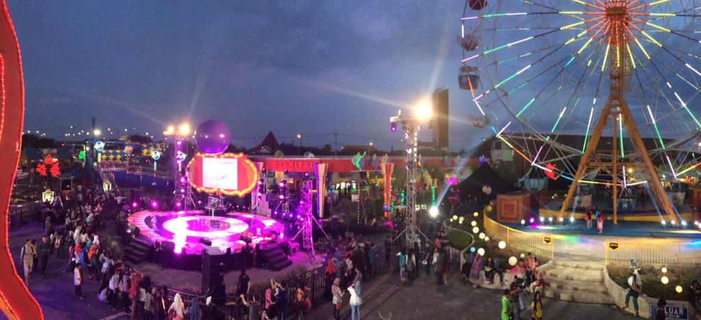 Geeenggss!! Yuk merapaaats!! #SetahunRTV