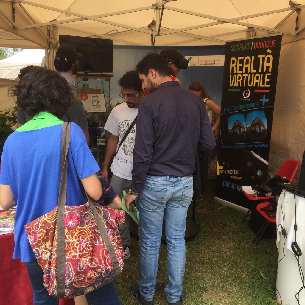 Piemontefoodit's tweet photo. Anche oggi coda al #virtualanghe ti aspettiamo a #OrtinFestival #piemontefood @LaVenariaReale http://t.co/tpi2punBJL