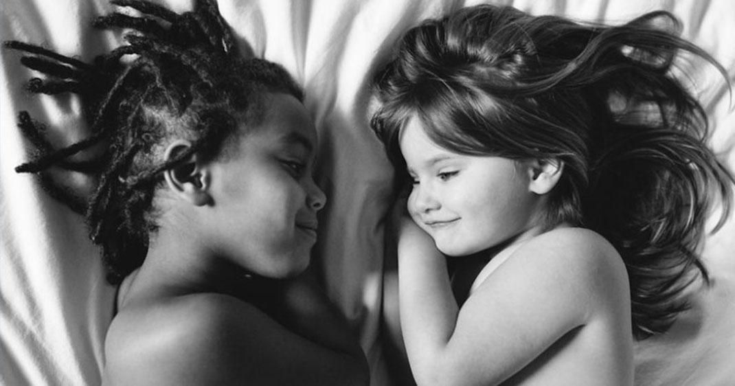 À travers leur complicité, cette fille et sa sœur adoptive donnent une belle leçon d’humanité
ow.ly/NEfGQ