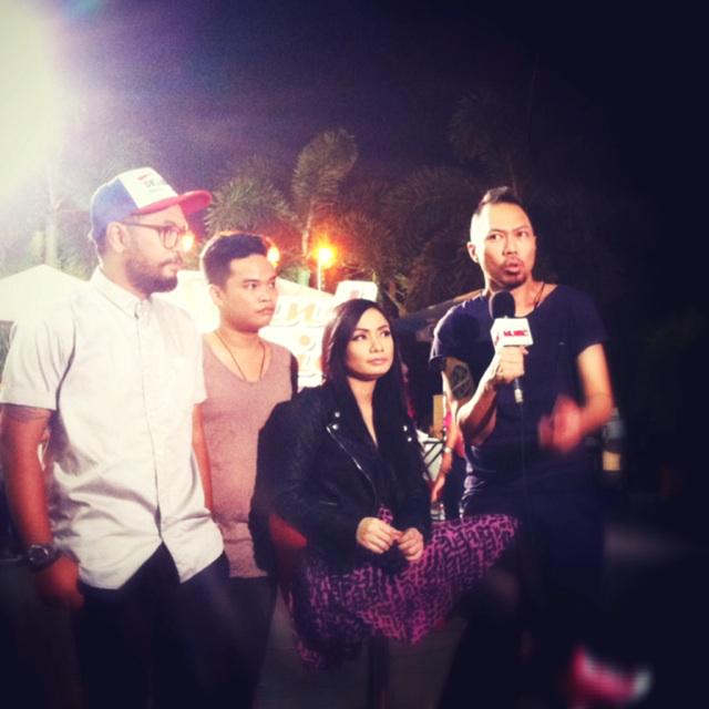 mnc_musictv's tweet photo. @COKELATband interview for SoundSession @FamilyMart_ID @MNCChannels http://t.co/g6gbaEAbDN