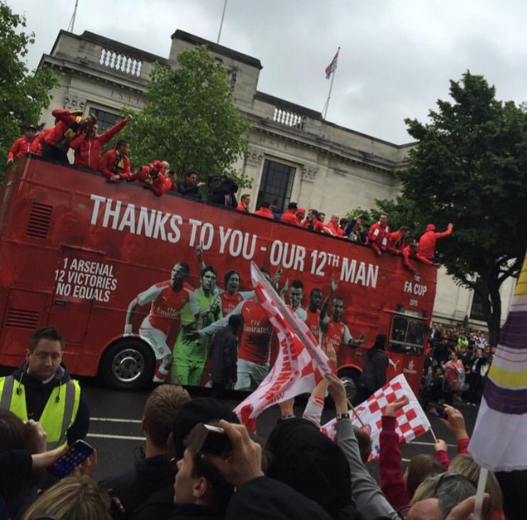 Fashion_Critic_'s tweet photo. #victoryparade #arsenal #DozenItFeelGreat #COYG #WeAreArsenal #FACupFinal2015 #FACupWinners http://t.co/9BIajsGtAZ