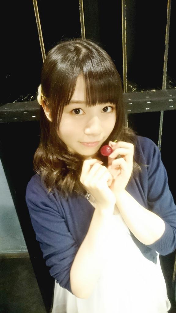 秦佐和子 昨日のイベントの時 更級美月役の田辺留依ちゃんがさくらんぼ持って天使だったので 私女の子可愛く撮るの得意だから などと適当なことを言って 写真を撮らせて頂きました やはり天使 しっかりしているのに天然な留依ちゃん可愛い Http 秦佐和子 昨日のイベントの時 更級美月役の田辺留依ちゃんがさくらんぼ持って天使だったので 私女の子可愛く撮るの得意だから などと適当なことを言って 写真を撮らせて頂きました やはり天使 しっかりしているのに天然な留依ちゃん可愛い Http