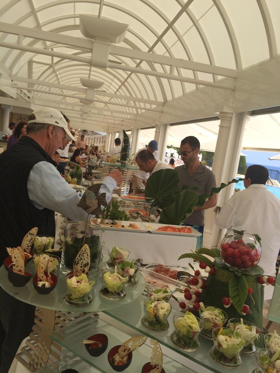 Buffet au #grandhotelducapferrat
Dur, dur!