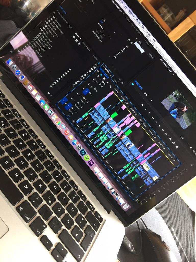 Omg Leute Never Ending Story bin noch immer am Schnitt 😕 ABER ES KOMMT HEUTE ! SAVE !