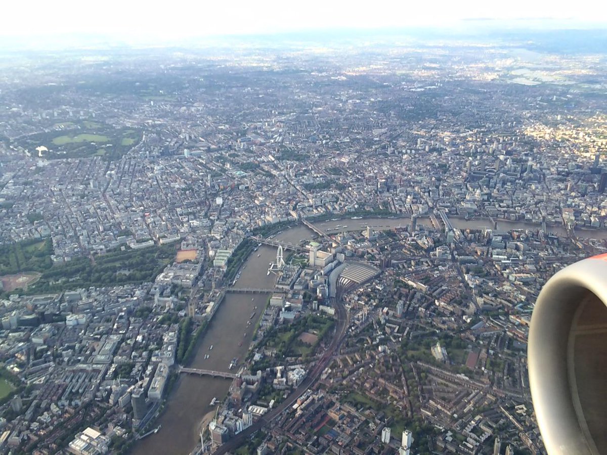 TubeandBerger's tweet photo. Goodbye #london...on the way to #mainz! http://t.co/FFhuibViyk