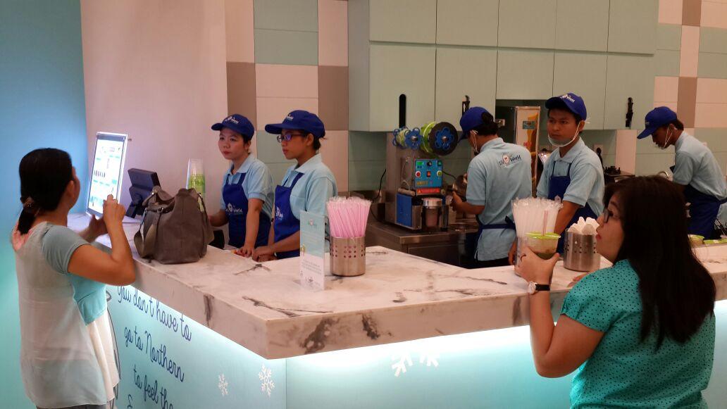 63iceworld's tweet photo. Now we're open at @AEONMallBSDCity http://t.co/8yXHOf2fxu