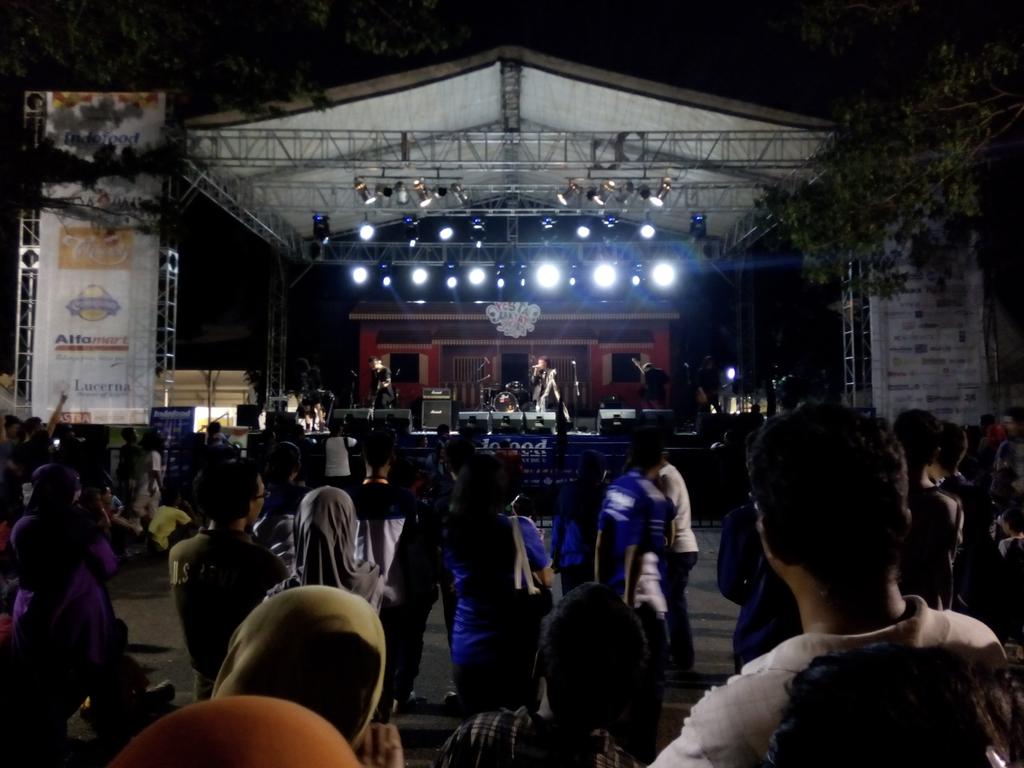 DONE for tonight KKBand at PRJ Senayan..  thanks to <a href="/NAGASWARA_ID/">NAGASWARA Music</a> and para #pahlawanKK ... Keep rock n' roll guys..