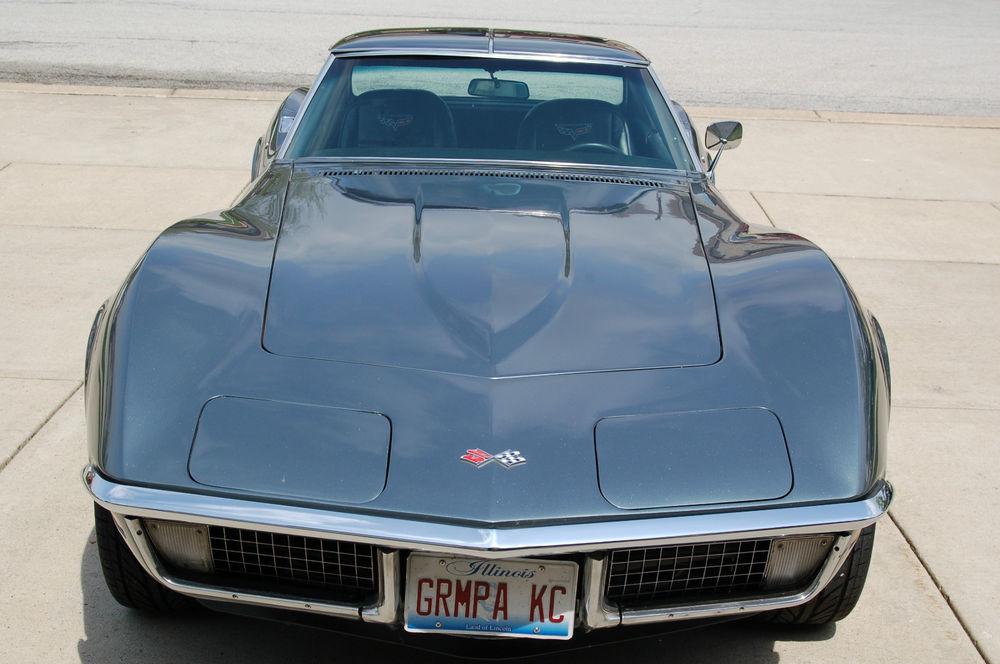 USClassicAutos's tweet photo. For Sale: Chevrolet : Corvette Coupe Restored 1970… http://t.co/fVLuTZ4ZTO #usa #classiccars #cars #carsforsale http://t.co/SiOUL0Jtx2