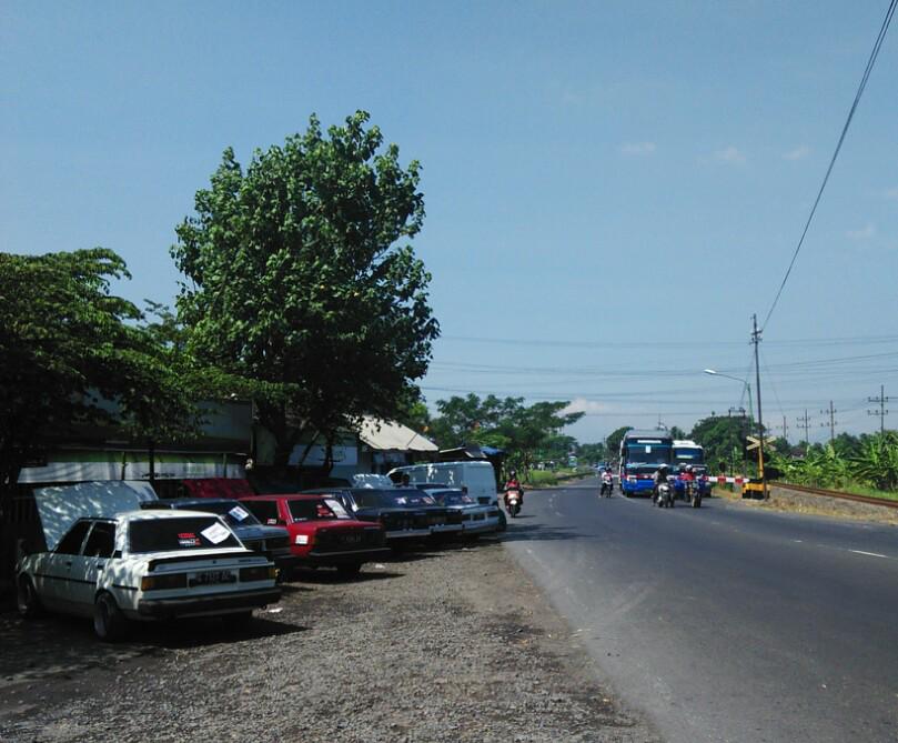 Lg ngadem nih brg Yogyakarta DX, Magelang dan Pekalongan di Probolinggo, saat menuju #GathNas2015 <a href="/icdxc/">Indonesia Corolla DX</a> di Jember