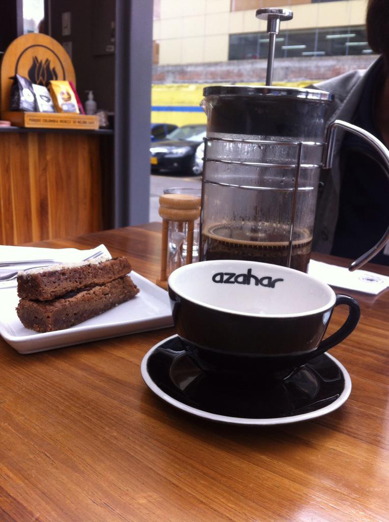 CafePremium_co's tweet photo. Método de preparación: prensa francesa. Origen del café: Nariño #café #coffeelovers #Colombia http://t.co/5dZ67EPTB4