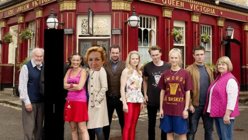 TheQueenVicBar's tweet photo. THE NEW QUEEN VIC http://t.co/cuceD3sgvy