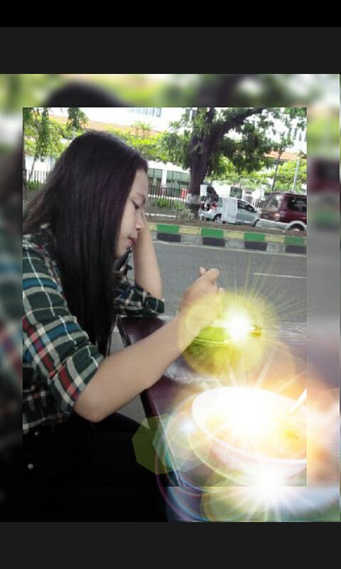 3 mei 2015. Kelakuan si RJ, abaikan mukanya😄
Udahlama juga Sih, tapi ini momen gak terlupakan.