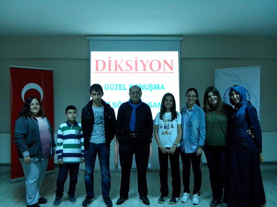 GSB_SincanGM's tweet photo. İLETİŞİMDE NE SÖYLEDİĞİNİZ DEĞİL, NEYİ NASIL SÖYLEDİĞİNİZ ÖNEMLİDİR.. DİKSİYON EĞİTİMİ İÇİN GENÇLERİMİZ MERKEZİMİZDE. http://t.co/n8pjNc7eo8