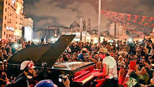 Demokrasi, özgürlükler ve adalet için direnmeye devam.Gezi'nin güzel ve cesur çocuklarına selam olsun! #Gezi2Yasında