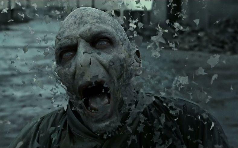 AKanfeld's tweet photo. I am done with Lord Voldemort! #Byevoldi http://t.co/eC1vyWOo9Z
