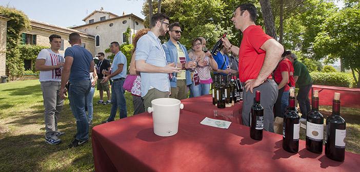 #GenteGezz oggi L'ORCHESTRINO live h17 @ <a href="/Scacciadiavoli1/">Scacciadiavoli</a> #CantineAperte #Montefalco - h21 @ Lumaca Ubriaca Foligno