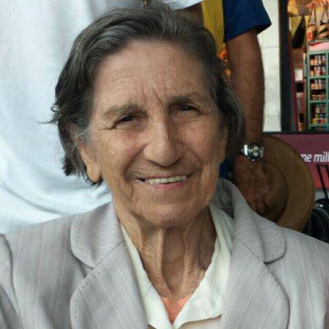 ValenciaIngrid's tweet photo. Raquel CasaisMi mama : Maria Digna Cambeiro de Casais perdida en Caracas . Ayudenme a difundir . Tel. 584129332760 http://t.co/z425gVC23W