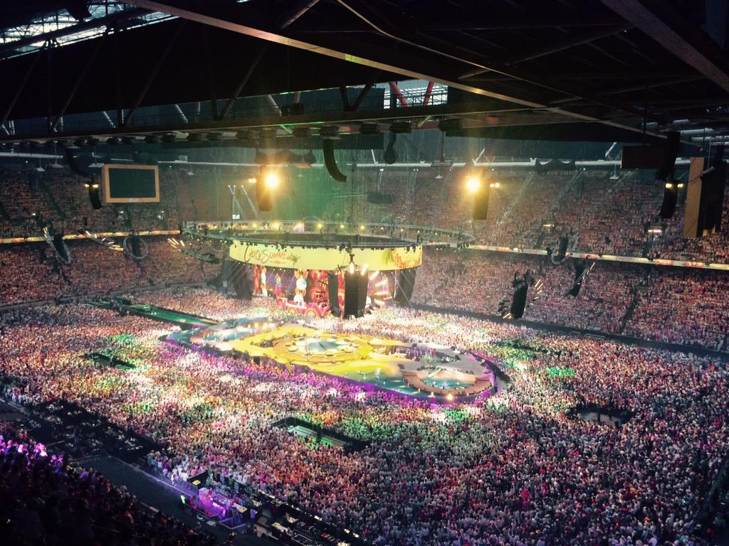 MerelEva's tweet photo. TOPweekend! #ToppersInConcert2015 http://t.co/QStyYkPYVt