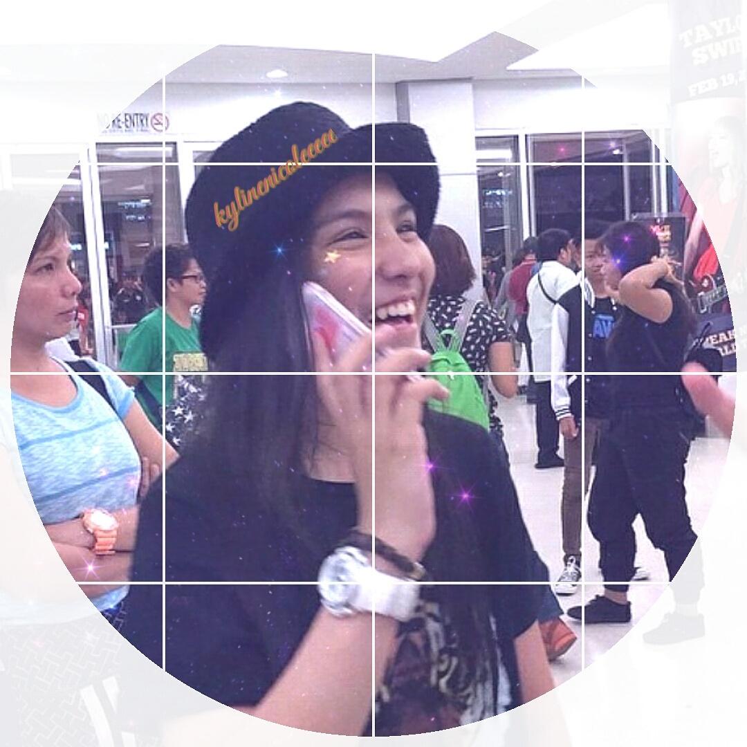 KylineOfc's tweet photo. Happiness never Ends😹 #teamkylinedimple #kyrren #kylineguardians http://t.co/5x0vO2r3co