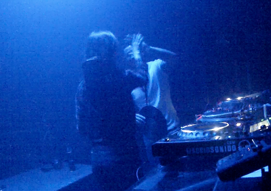 BenGarl's tweet photo. Buena combinación. Una gran noche @DalidaKibir @surface_club @fabrikdiscoteca #megapanic #fabrik #techno #deejay #dj http://t.co/KXy6Yx30Ry