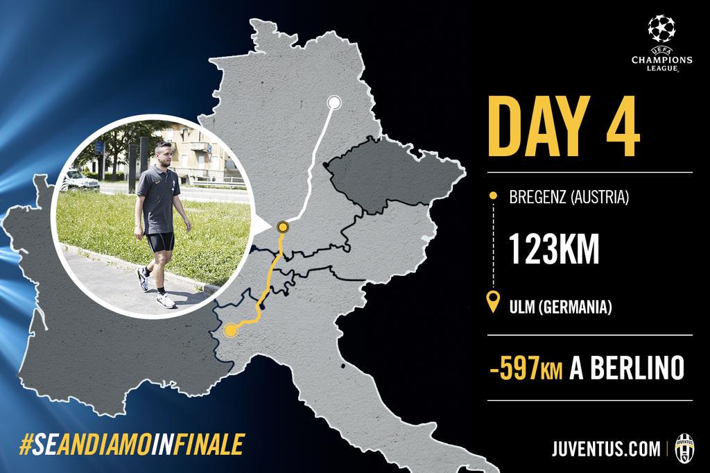 juventusfc's tweet photo. Beh almeno @demarchi2210 è arrivato in Germania... 💪#SeAndiamoInFinale http://t.co/gdsGtspCgh