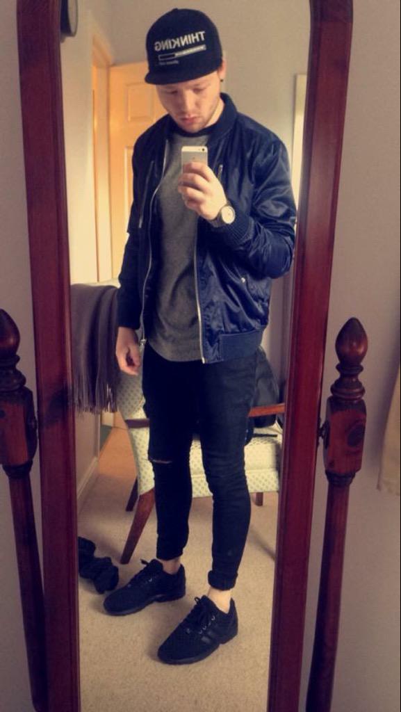 rossbester's tweet image. Chilling 💃