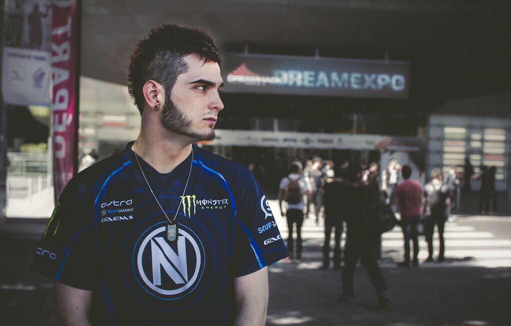 Envy's tweet image. Would we really give away 2 official team jerseys in the same weekend? Yes, yes we would. RT and follow to enter!