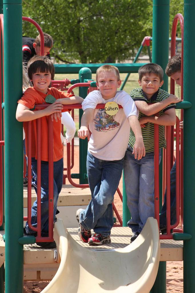 YoungBrandy's tweet photo. #3PeasInAPod @SawyerBrett @ColtenJoe2 @carsonmcanally http://t.co/jQ728EU3Gl
