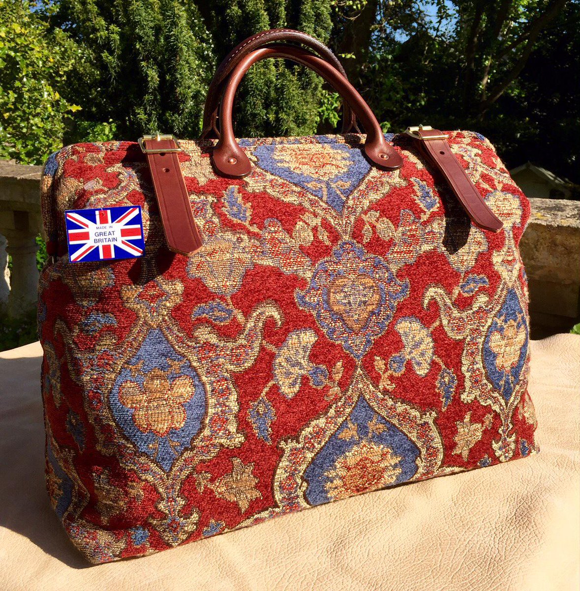 LondonJacks's tweet image. #Beautiful Carpet’ #TravelBags Various Sizes Colors ow.ly/NGfgY  #SmallBizpromo #freeproteam #Handmade #sme