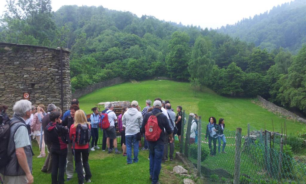In tanti tra Barge e Envie per scoprire la Certosa di Montebracco ristrutturata #VolereBene #VBI2015 #Piemonte #Cuneo