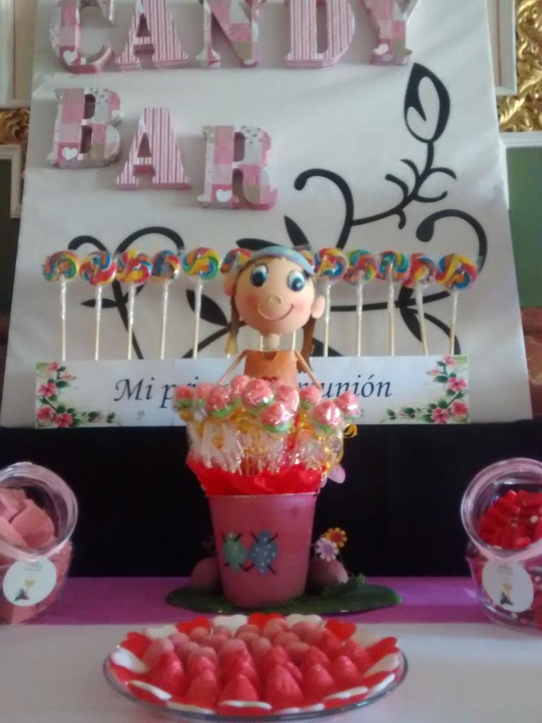 dulziamassanass's tweet photo. Candy Bar montada el Sábado para una comunión en @MediterraneoSal #dulzia #massanassa #candybar #comuniones2015 http://t.co/5lrOstskZv