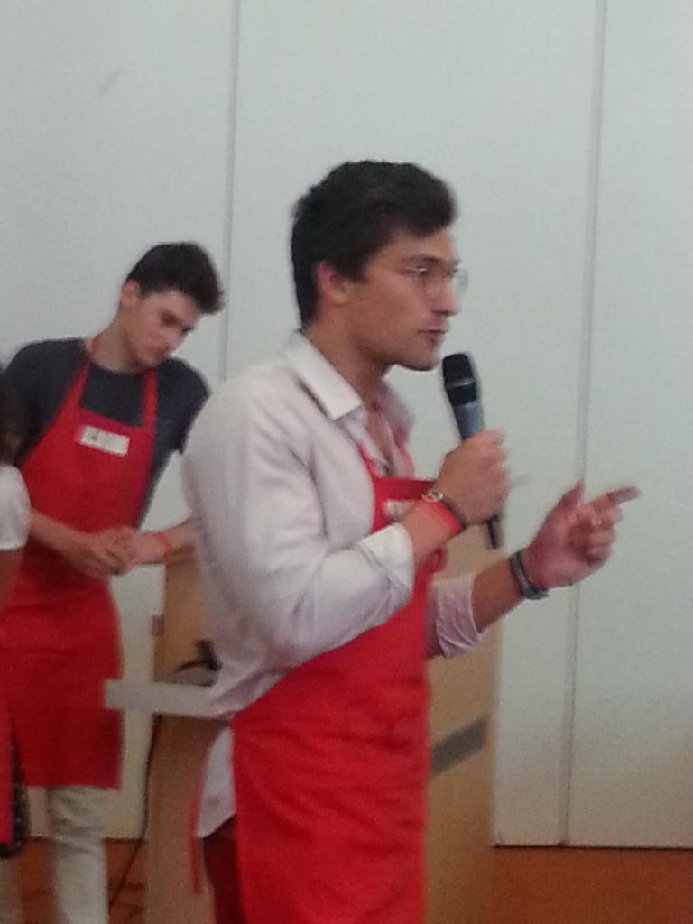 BrutOuDoux's tweet photo. #SWLyonFood on piiiiitche!!! http://t.co/5OLrOq7SRT