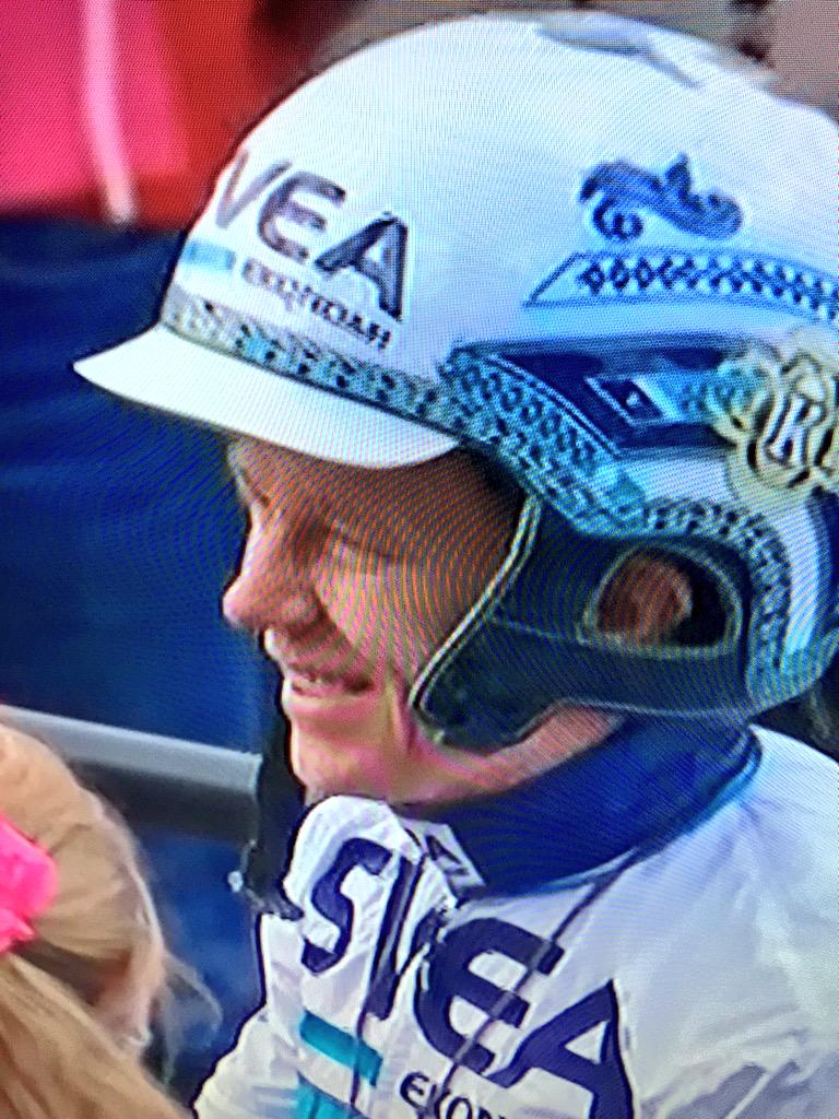 RobinBryntesson's tweet photo. "Gubben i lådan" vet hur en slipsten ska dras! Grattis Örjan &amp; Magic Tonight. #Elitloppet2015 #trav #ÖrjanKihlström http://t.co/b6IdiUT9Vm