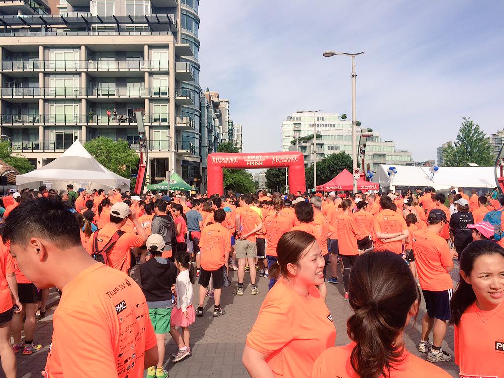 bcit's tweet photo. Excited to be a part of #PMCFunRun this morning. Runners ready to go! @sciencefunrun http://t.co/0W4MWfJnmV