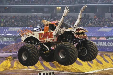 NeoMotorVal's tweet photo. #SuperMonsterJam Si nos sigues, RT y podrás ganar una de las diez entradas dobles para el #MonsterJam en #Mestalla http://t.co/3fE5t1unLy