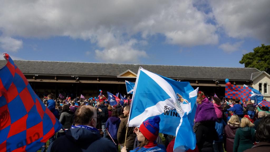 Some pics from <a href="/ICTFC/">Inverness Caledonian Thistle FC</a> party at Northern Meeting Park #Inverness 
Great to see the players spend time with the fans