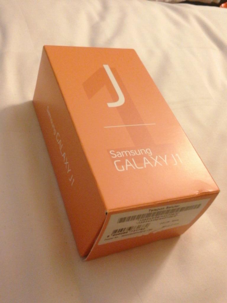 Thank you handphonenya kaa <a href="/gadiiing/">Gading Marten</a> arigatouuuu ! :o