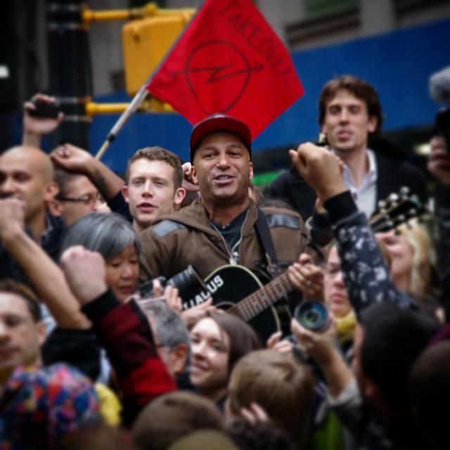 Happy birthday Tom Morello 