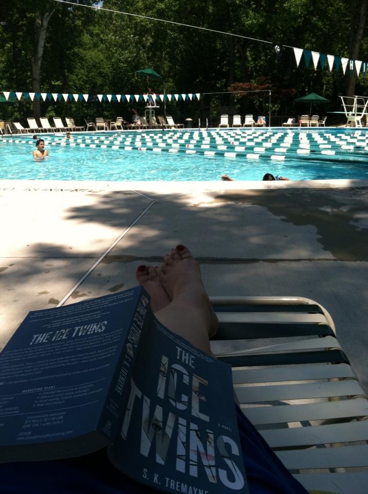 #poolsidereads