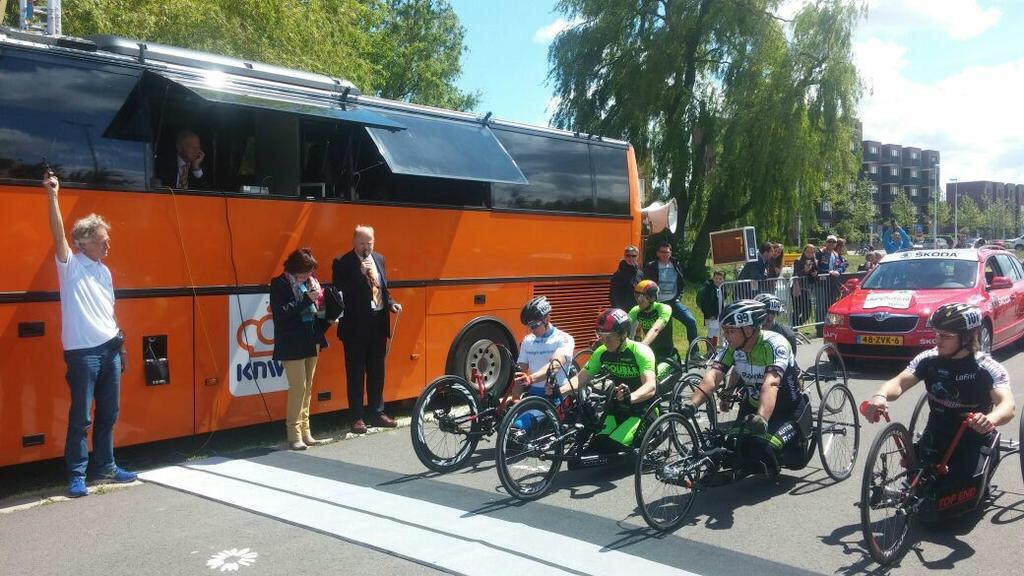 msschuurman's tweet photo. Met de tourkoorts stijgt ook het aantal side events in aanloop naar le Grand Départ #TDFutrecht http://t.co/QEuYC4rmpU