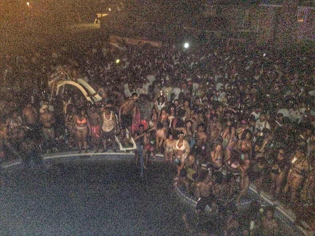 darrinanderson_'s tweet photo. I'm somewhere in this crowd #OTBP2 http://t.co/DllYia23X2