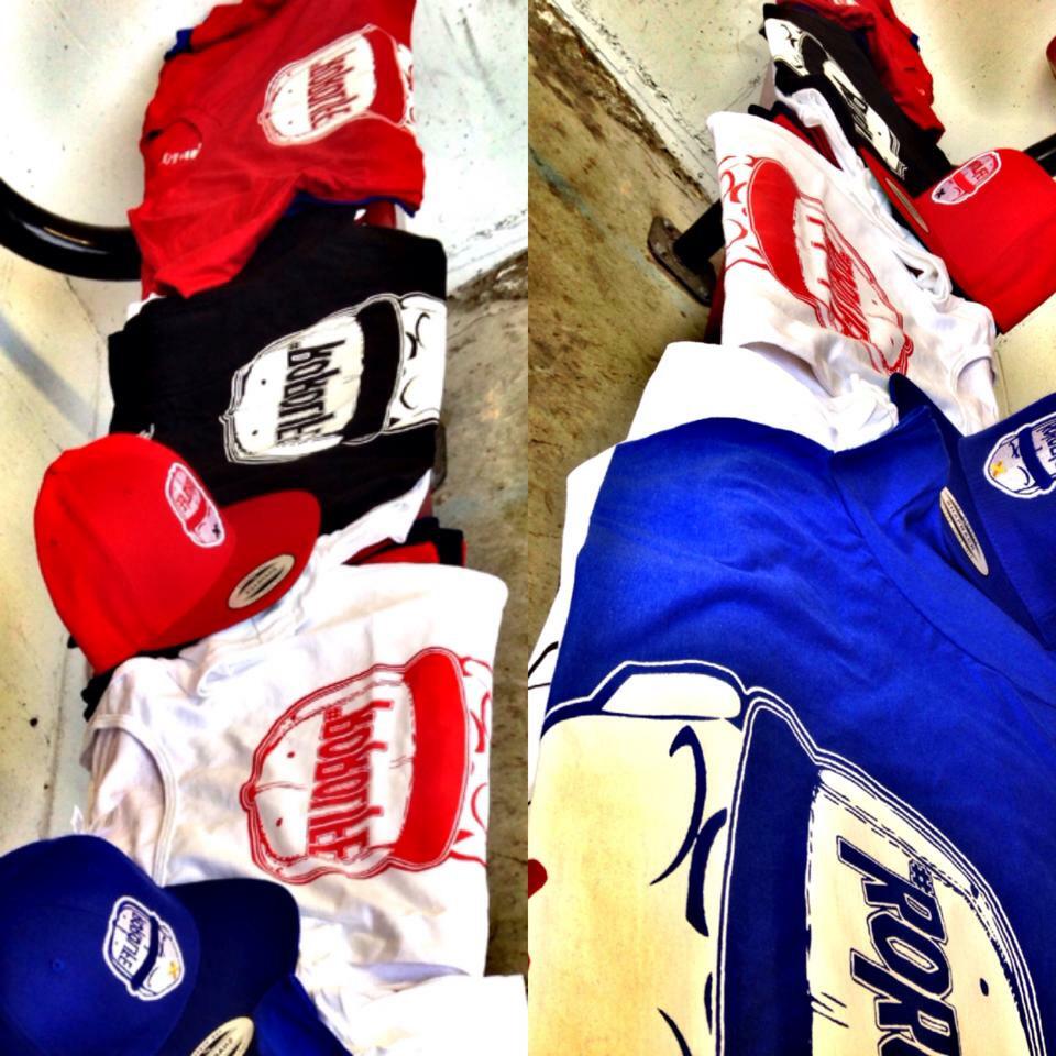 NewWavesosaa's tweet photo. Get Ya gear rite 4 da summer .. #RoRo shirts &amp; Hats ..  On deck 🔥🔥🔥🔥🙌🙌🙌🙌 http://t.co/rakcpHCjZa