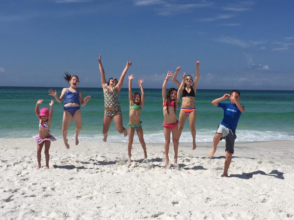 Pghorns's tweet photo. #SundayFunday #Seaside #FloridaState #BeachesMoms #BeachBash15 #summerfest2015 http://t.co/BuwpVOh6xy