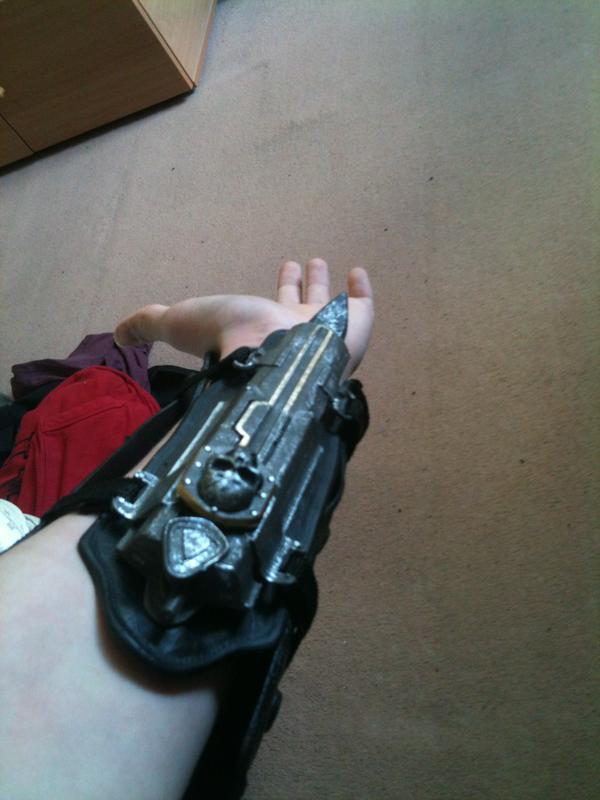 IcedKnife's tweet image. out to go shank some people