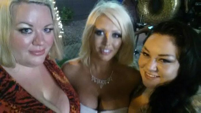 More pics from last night with @AluraJenson and @Julia_Sandsxxx it got a bit wild! #iheartthem http://t<a class="tags" href="/tag/alurajenson">@alurajenson</a><a href="/tag/iheartthem"class="tags"><span>#iheartthem</span></a>